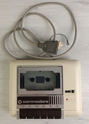 Commodore c2n cassette non - cassette,